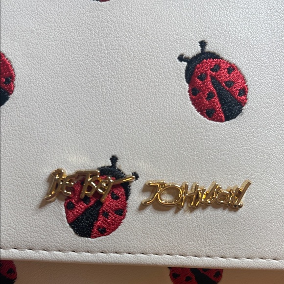 RARE Betsey Johnson Red Ladybug White Crossbody Bag NWT - Picture 8 of 15
